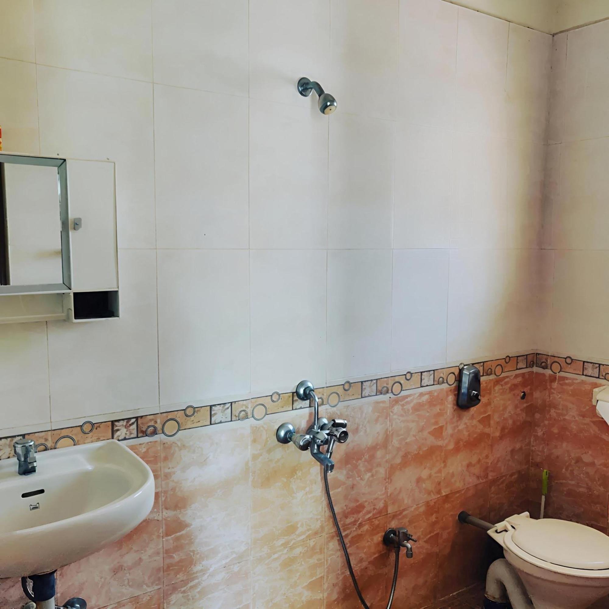 Ocean Walk Apartments 2Bhk Calangute Zewnętrze zdjęcie