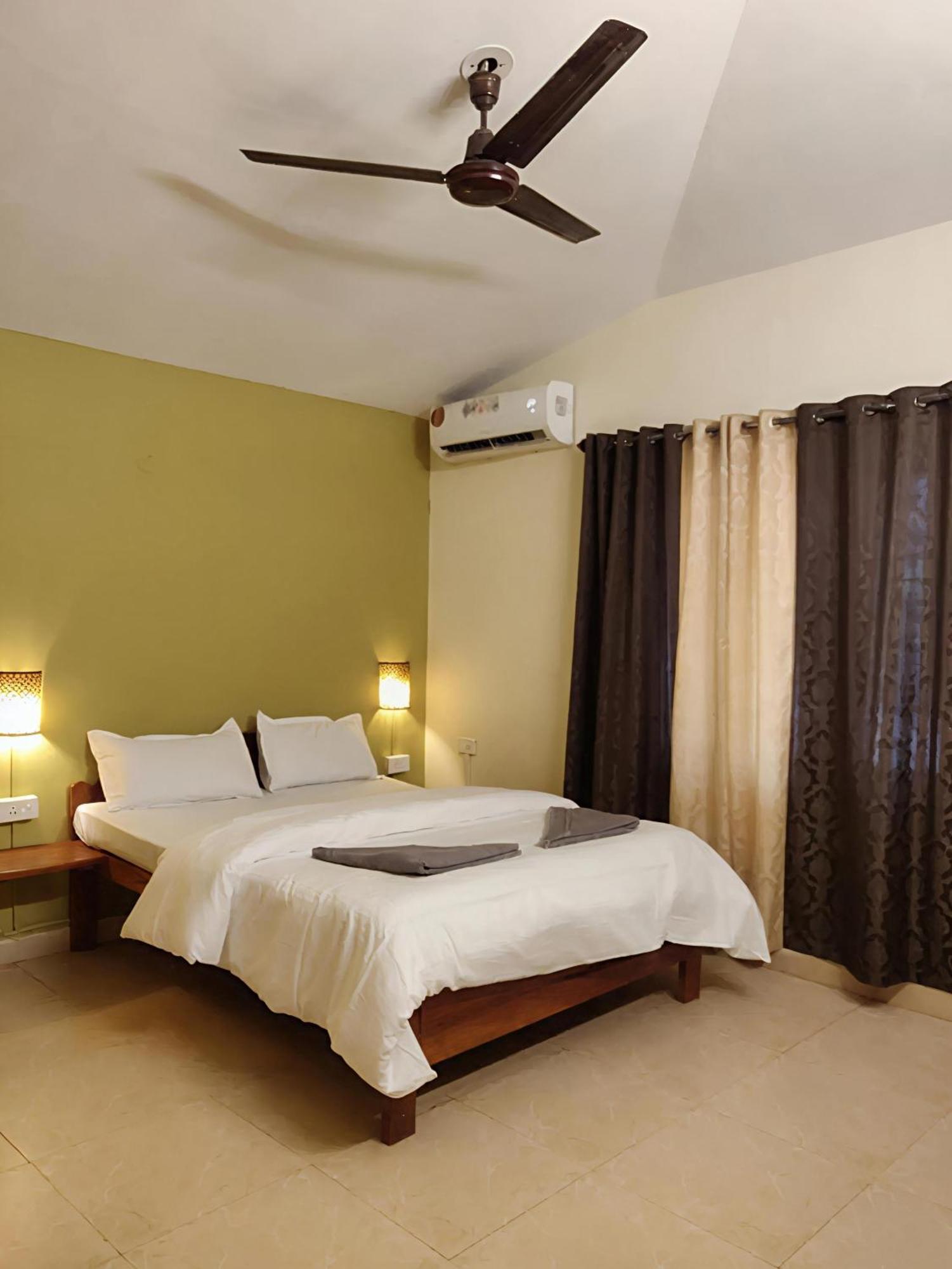Ocean Walk Apartments 2Bhk Calangute Zewnętrze zdjęcie